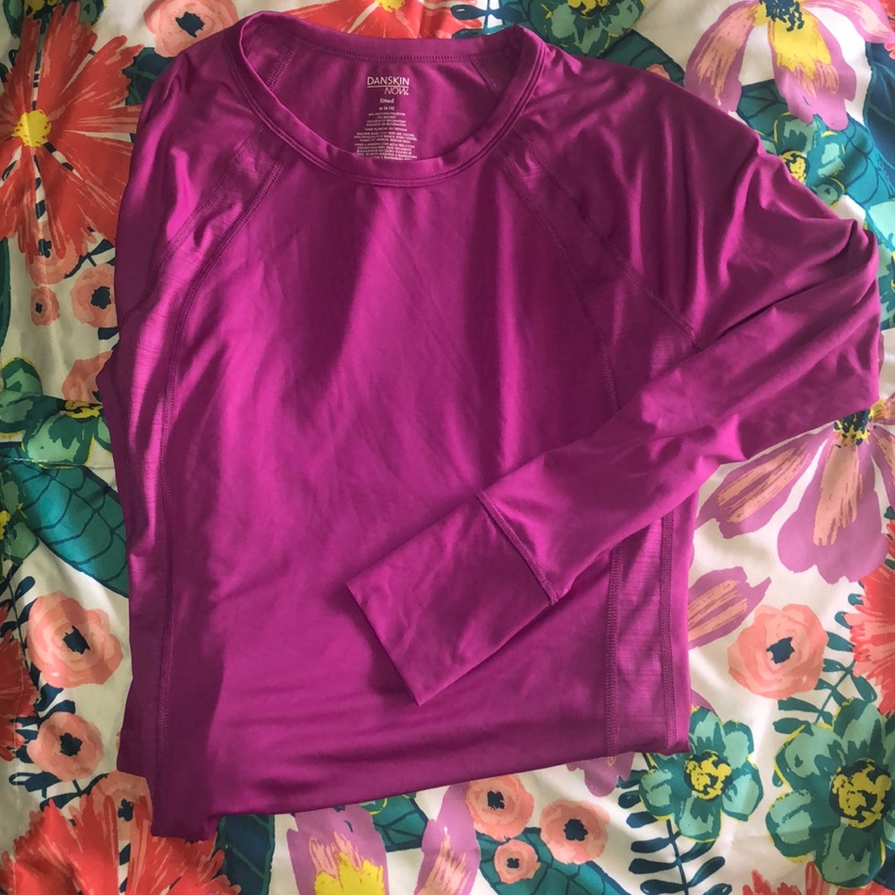 Exercise Shirt with Thumb Holes / FREE WITH BUNDLE